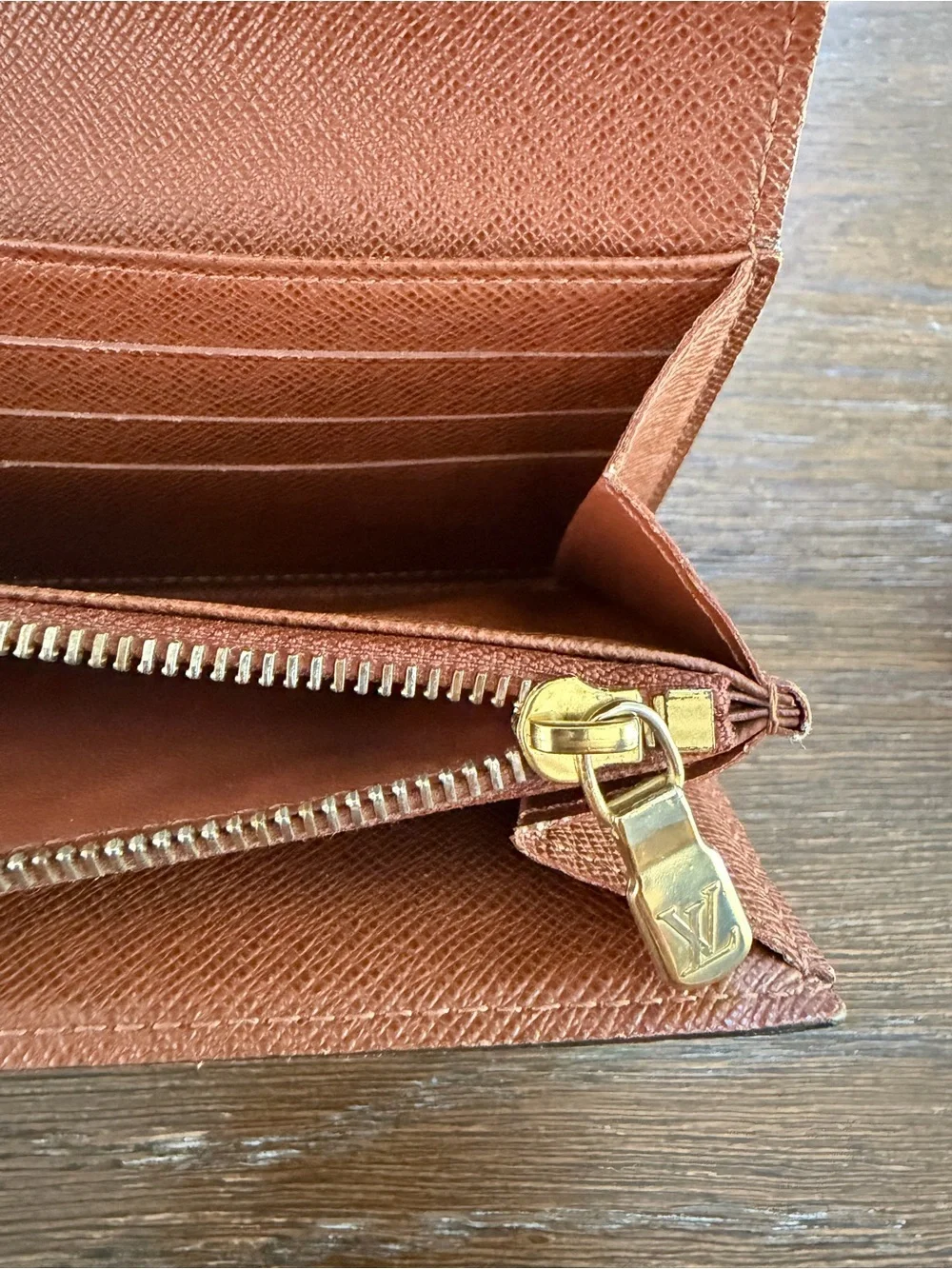 Louis Vuitton Monogram Sarah Wallet - Picture 10 of 11